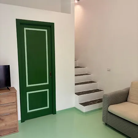 Casa *